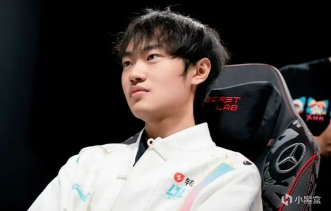 中他去边线, 能力好像几